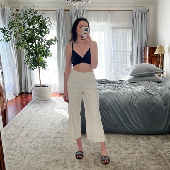 Club Monaco Joannah Linen-Blend Capri Wide Leg Pant - Picture 2 of 7